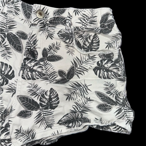 Zara Kid’s Jean Shorts - Picture 3 of 10